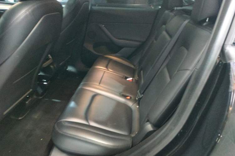 Used Tesla Model Y 2021 Long-Range All-Wheel-Drive Version