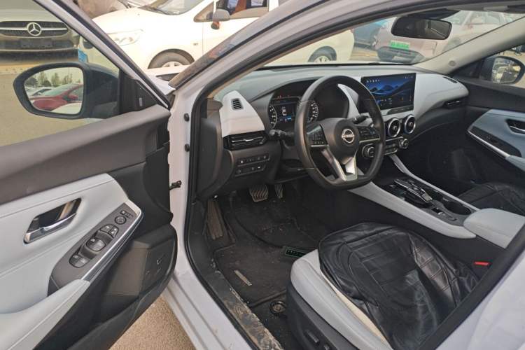 Used Nissan Sylphy 2023 Super Hybrid Electric Drive Ultra-Luxury Model Driver Seat