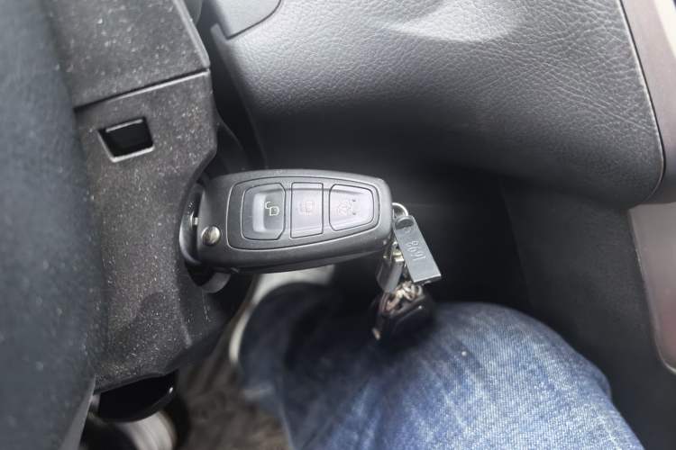 Used Ford Focus 2012 Sedan 1.6L Automatic Fashion Edition