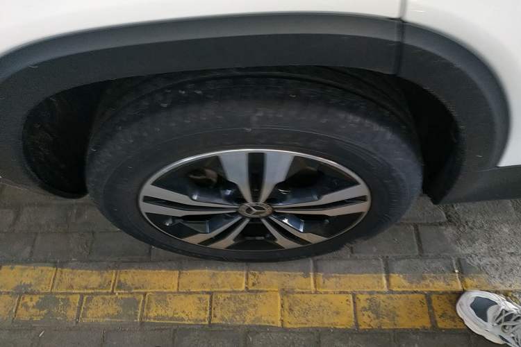 Used Mercedes-Benz GLB 2024 GLB 200 Dynamic Edition Right Rear Wheel Hub