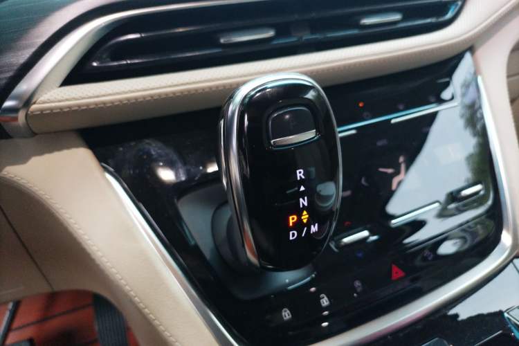 Used Buick GL8 2023 ES Lu Zun Deluxe Model Gear Lever