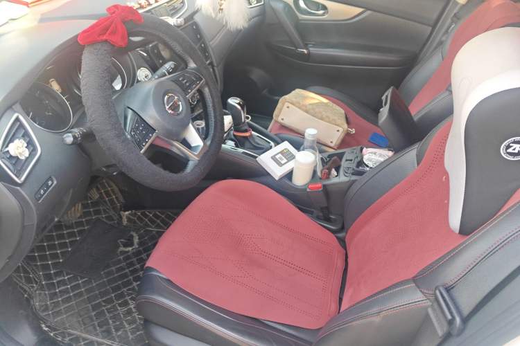 Used Nissan Qashqai 2022 2.0L CVT XV Premier Luxury Edition Left Front Seat