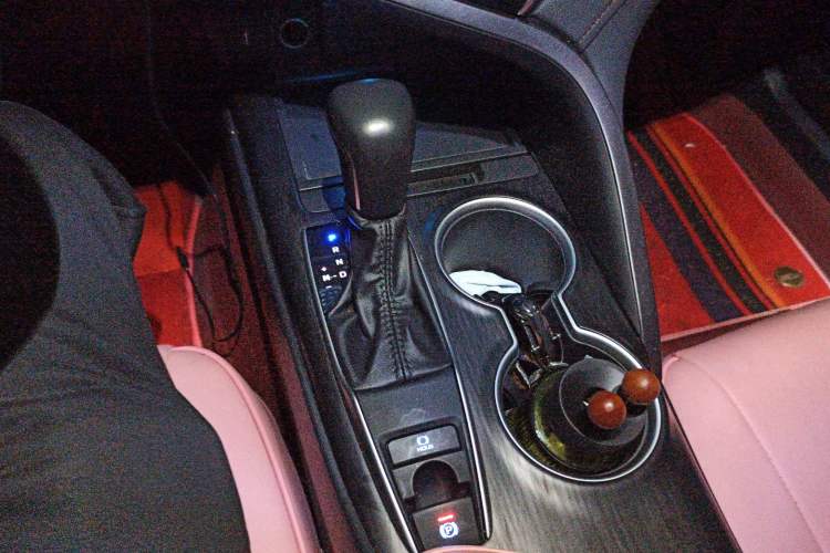 Used Toyota Camry 2023 2.0G Luxury Edition
