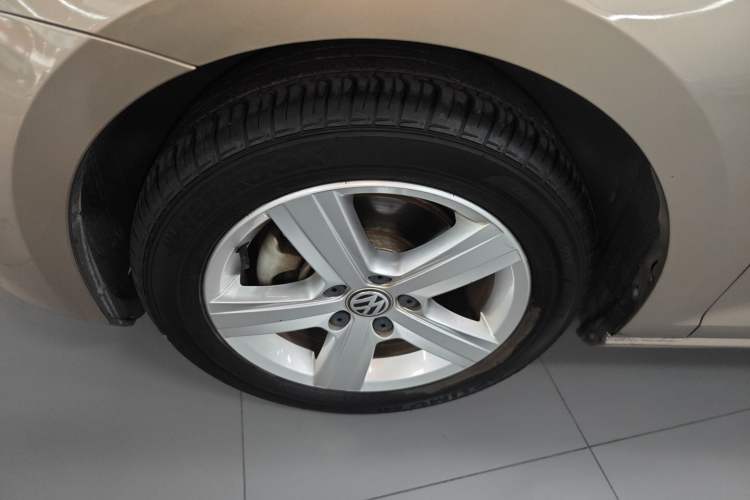 Used Volkswagen Golf 2017 1.6L Automatic Comfort Million-Vehicle Anniversary Edition