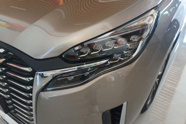 Used Buick GL8 2023 ES Lu Zun Deluxe Model
