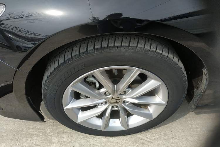 Used Honda Accord 2022 260TURBO Luxury Edition Left Front Wheel Hub