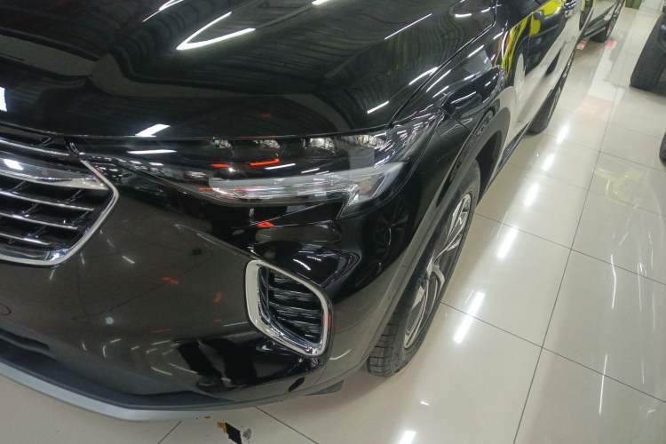 Used Buick Envision 2022 Encore S 552T Two-Wheel-Drive Luxury Model