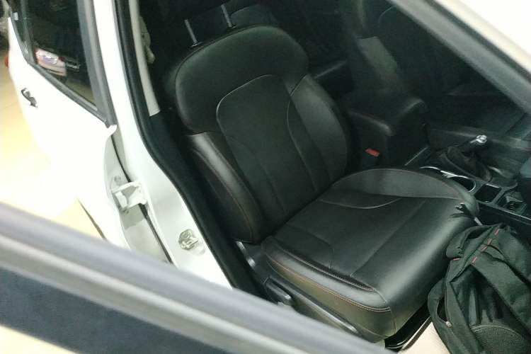 Used Haval M6 2019 1.5T DCT Two-Wheel Drive Value Edition China VI Standard
