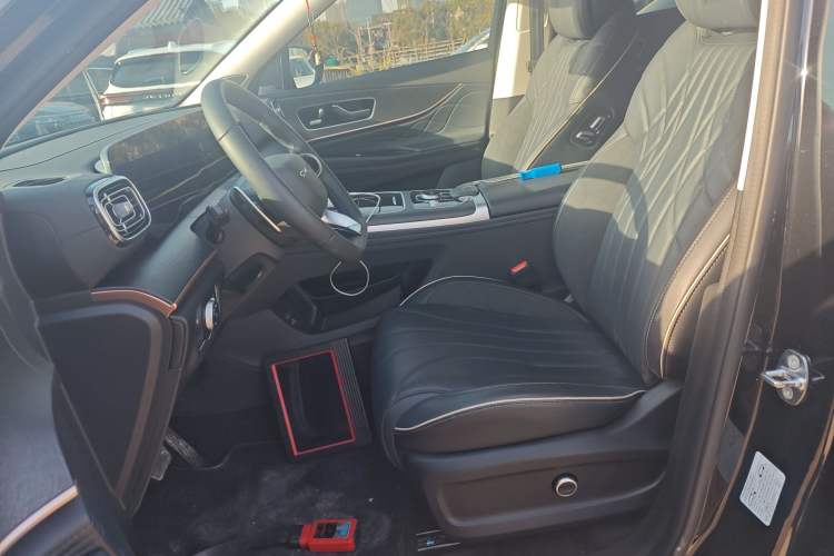 Used Chery Tiggo 9 2023 2.0T Dual-Clutch Two-Wheel Drive Luxury Edition 7 Seats