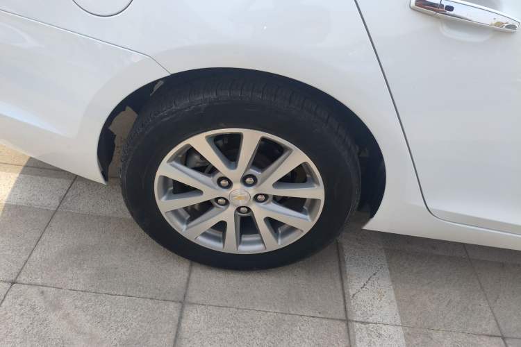 Used Chevrolet Malibu 2017 1.5T Automatic Luxury Edition Right Rear Wheel Hub