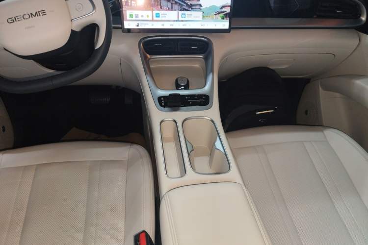 Used Geely Galaxy Geome 2025 310km Dream Edition Gear Lever