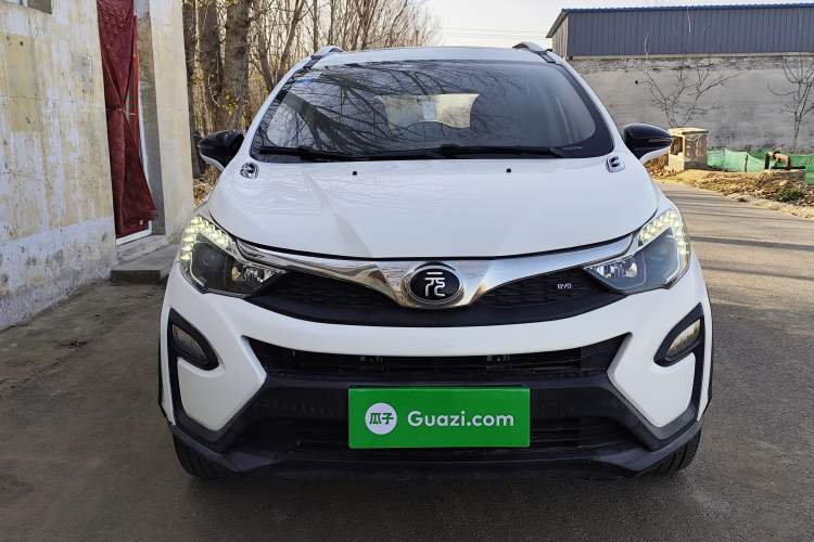 Used BYD Yuan 2017 1.5L Manual with Panoramic Sunroof