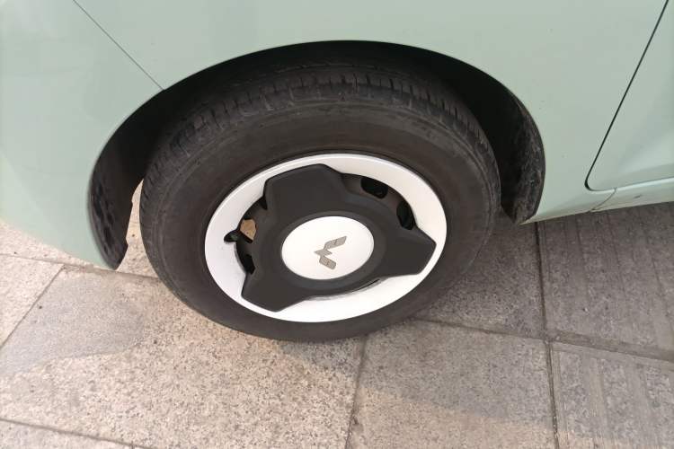 Used Wuling Hongguang MINIEV 2021 Macaron Fashion Edition Lithium-Ion Battery Exterior 4