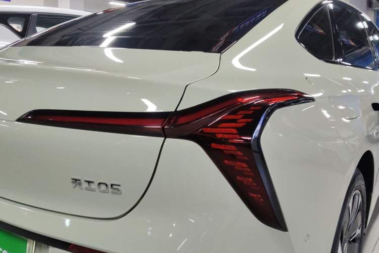 Used Hongqi Tiangong 05 2025 550 Smart Selection Right Rear Taillight