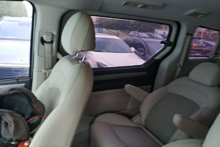 Used SAIC MAXUS G10 2016 2.0T Automatic Elite Edition
