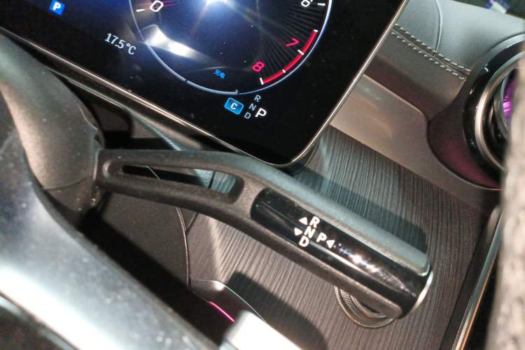 Used Mercedes-Benz C-Class 2024 Restyled C 260 L Sport Edition Gear Lever