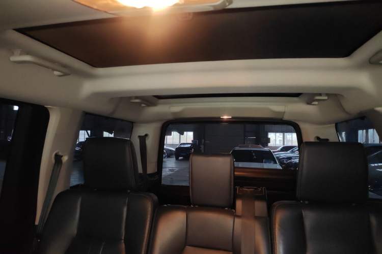 Used Land Rover Discovery 2016 3.0 SC Obsidian Black Heritage Edition SE