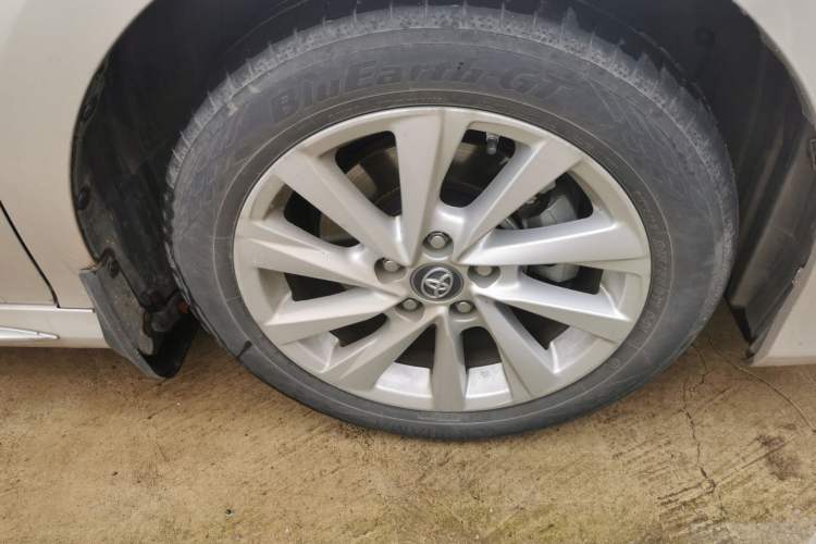 Used Toyota Camry 2023 2.0G Luxury Edition
