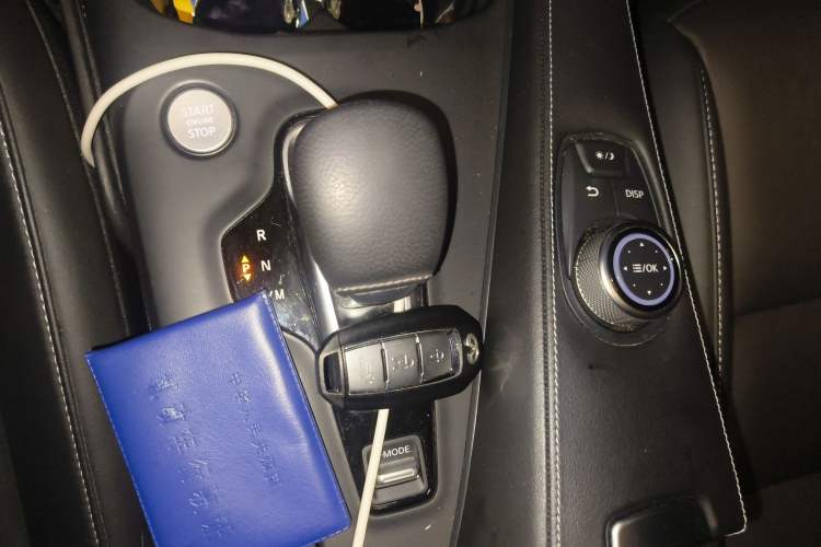 Used Infiniti QX50 2020 Revised Version 2.0T Two-Wheel Drive Fashion Edition Gear Lever