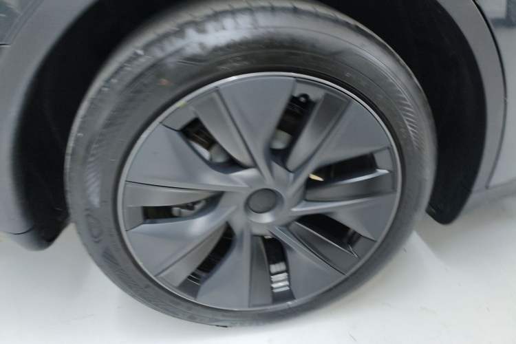 Used Tesla Model Y 2024 Rear-Wheel-Drive Version