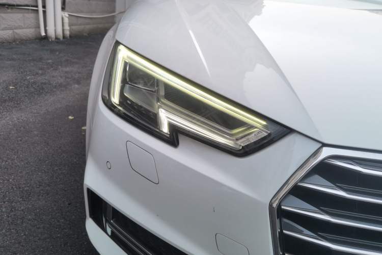 Used Audi A4L 2019 40 TFSI Ambition China VI
