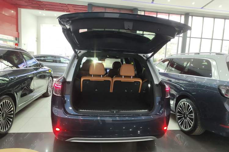 Used Hima AITO M9 2024 Range-Extended Ultra Version 42 kWh 6-Seater Model
