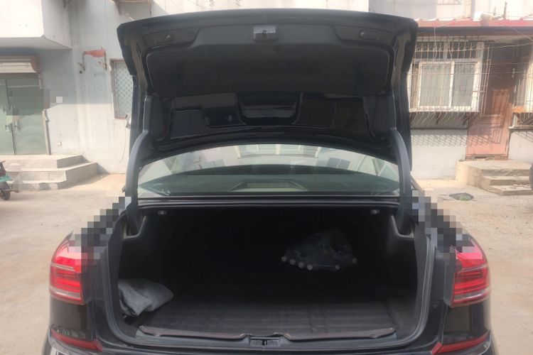 Used Volkswagen Passat 2017 330TSI DSG Luxury Edition Trunk