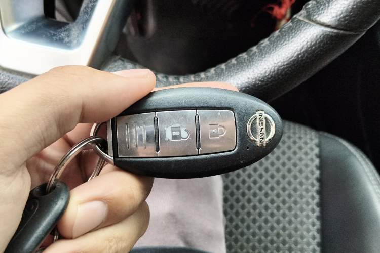 Used Nissan Kicks 2018 1.5L CVT Smart Connect Luxury Edition
