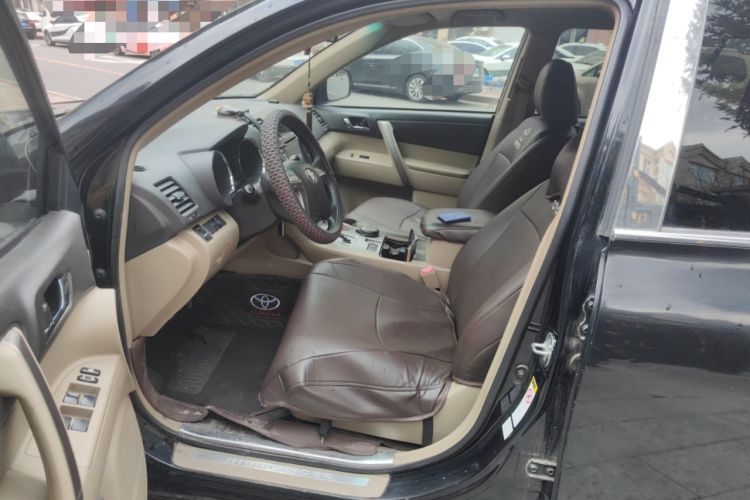 Used Toyota Highlander 2009 2.7L Two-Wheel Drive 5-Seater Sport Edition Left Front Seat