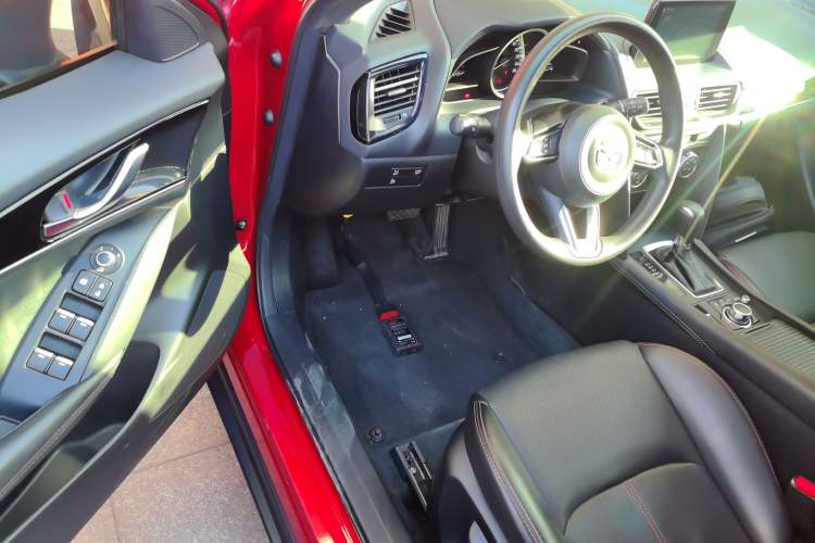 Used Mazda CX-4 2021 2.0L Automatic Two-Wheel Drive Blue Sky Dynamic Edition