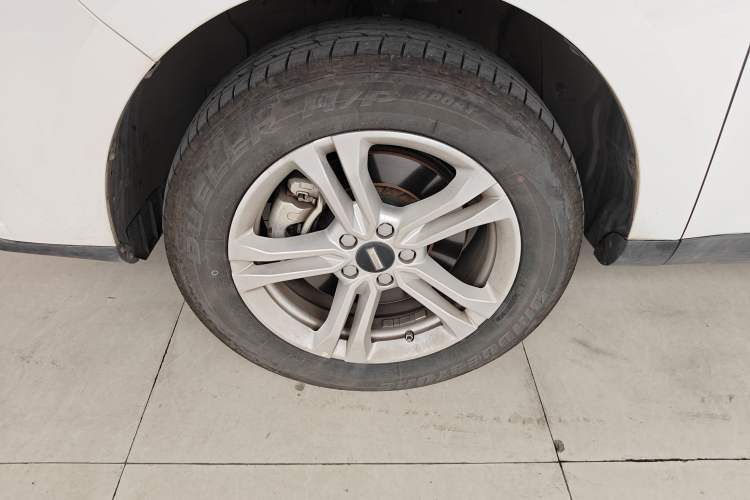 Used Wey VV5 2020 1.5T Two-Wheel Drive Color Pioneer Exterior 4