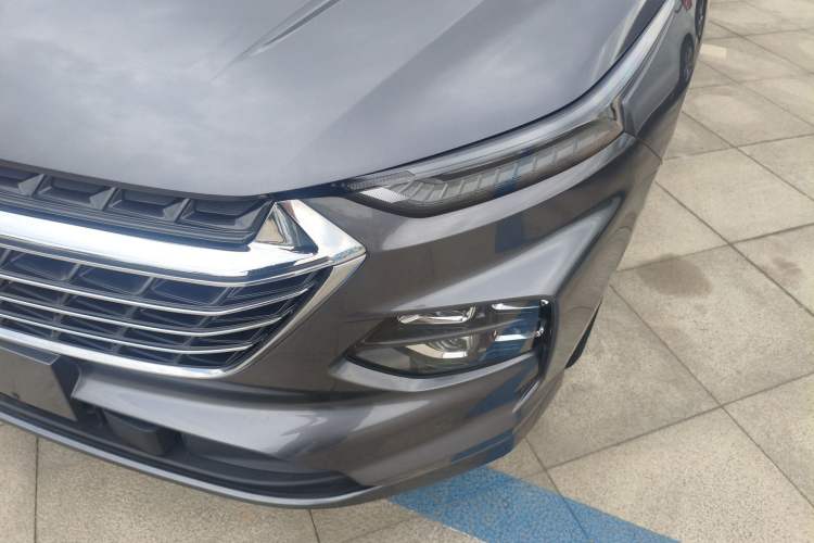 Used Wuling Victory 2020 1.5T CVT Flagship Edition Left Front Headlight