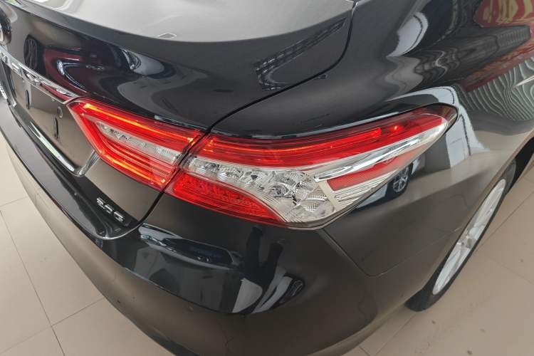 Used Toyota Camry 2021 2.0G Luxury Edition