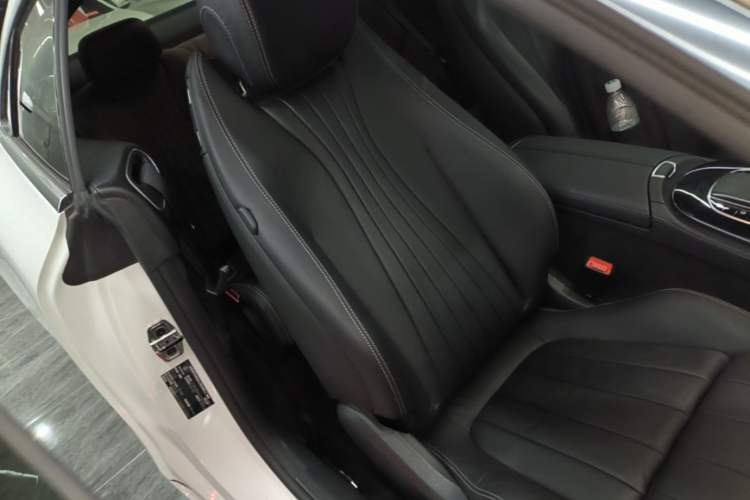 Used Mercedes-Benz E-Class 2023 E 260 Coupe Right Front Seat