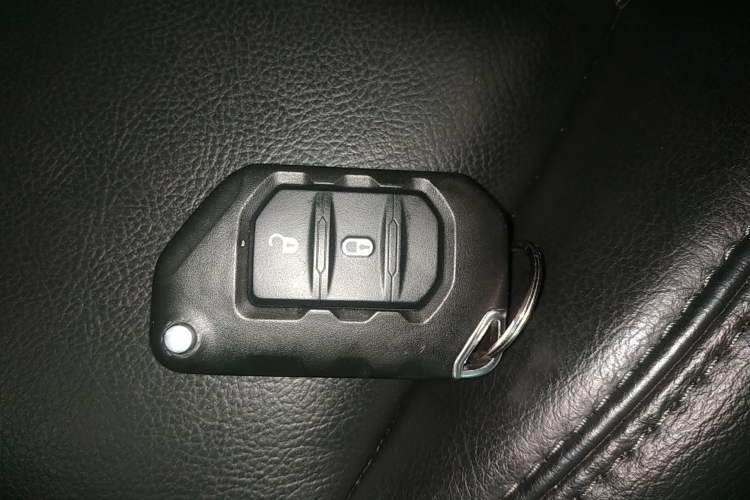 Used Jeep Wrangler 2022 2.0T High Altitude Four-Door Edition Vehicle Key