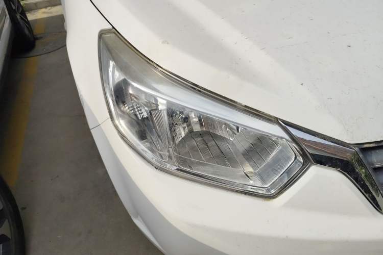 Used Venucia D50 2014 1.6L Manual Splendid Edition
