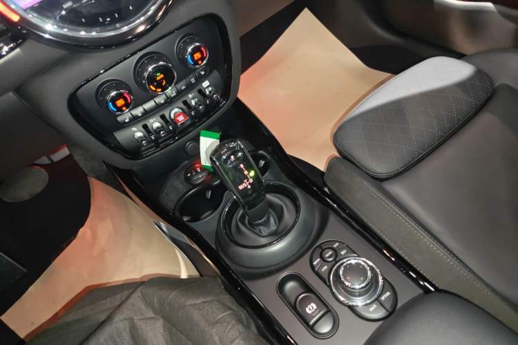 Used MINI Clubman 2022 1.5T COOPER Connoisseur
