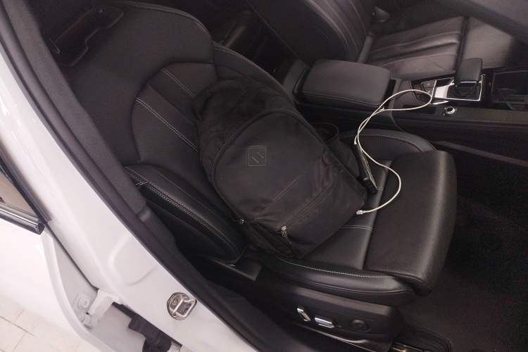 Used Audi A4L 2024 40 TFSI Luxury Dynamic Edition Right Front Seat