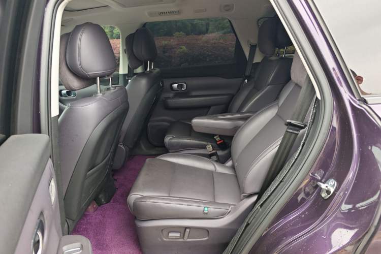 Used Leapmotor C16 2024 Range-Extended 200 Luxury Edition Left Rear Seat