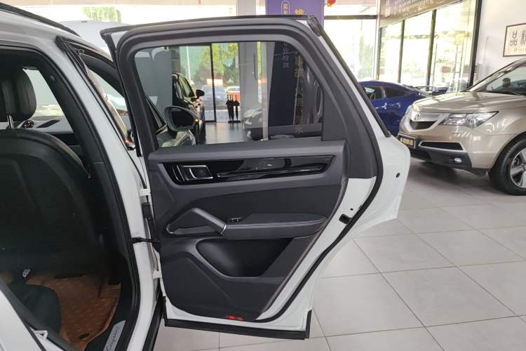 Used Porsche Cayenne 2020 3.0T Standard Version US Specification
