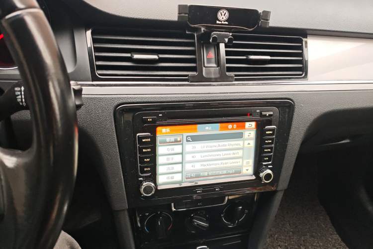 Used Volkswagen Bora 2014 1.6L Automatic Fashion Model