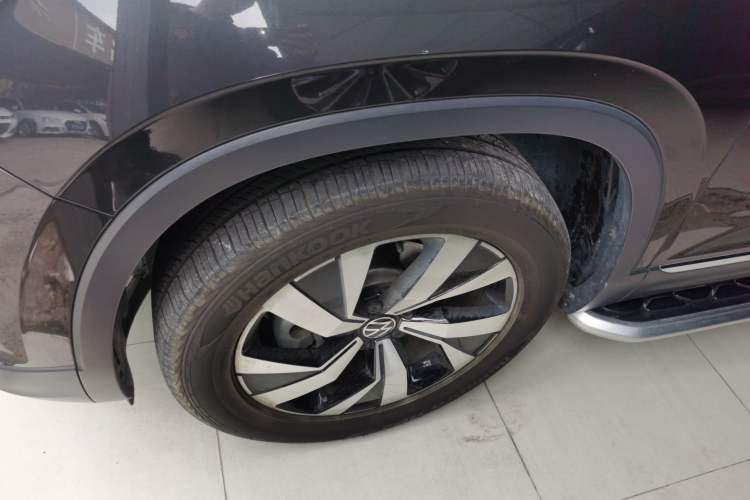 Used Volkswagen Tayron 2022 330TSI Two-Wheel Drive Luxury Smart Connectivity Version