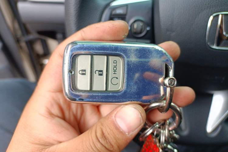 Used Honda UR-V 2017 240TURBO Two-Wheel Drive Classic Edition China V Vehicle Key