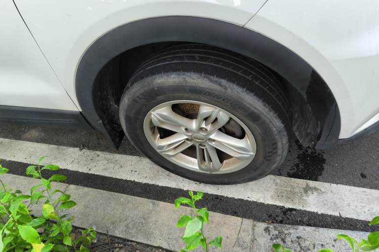 Used Qoros 5 2018 Revised Version 1.6T Automatic Leading Edition
