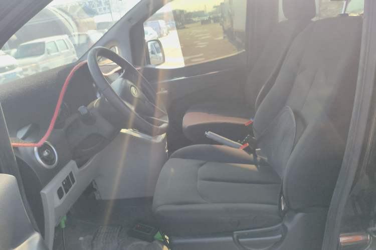 Used JAC Refine M3 2019 1.8L 5-Seater Express Edition
