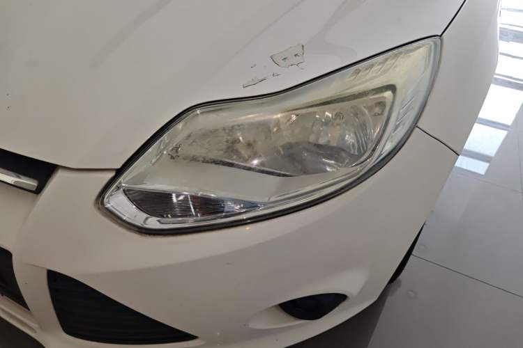 Used Ford Focus 2012 Sedan 1.6L Automatic Comfort Model
