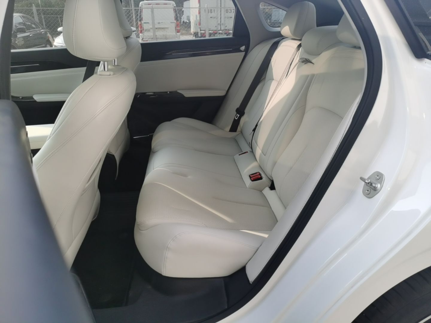Geely Galaxy L6 2023 125km Starship — снимка 20