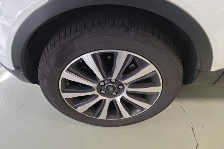 Used Land Rover Range Evoque 2018 240 PS SE Smart Brilliance Edition Left Front Wheel Hub