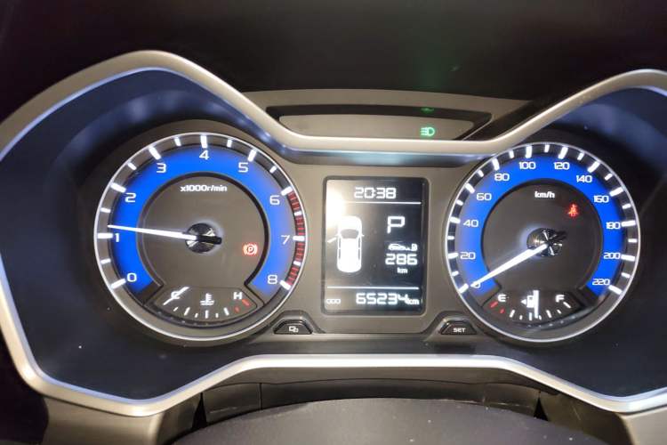 Used Geely Auto Vision X3 2019 Upgraded Model 1.5L CVT Elite Version Instrument Cluster