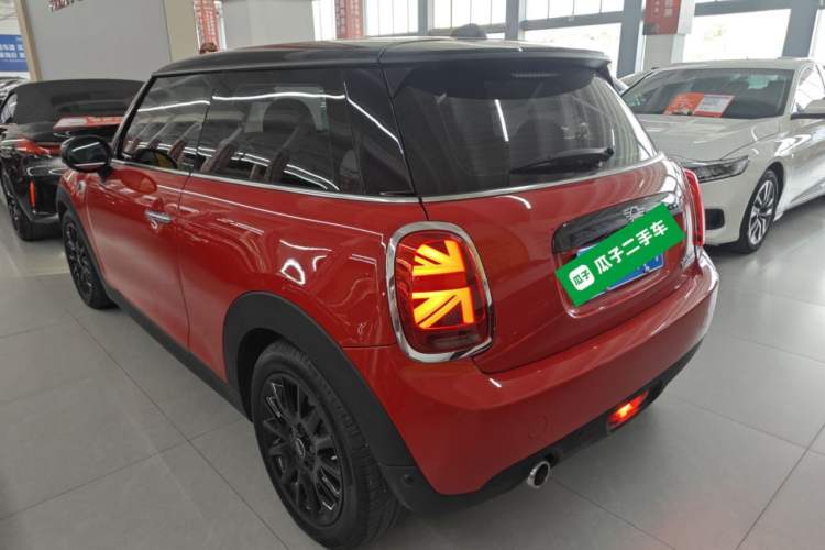 Used MINI 2021 1.5T COOPER Classic Edition